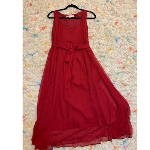 Flowy chiffon red maxi dress
